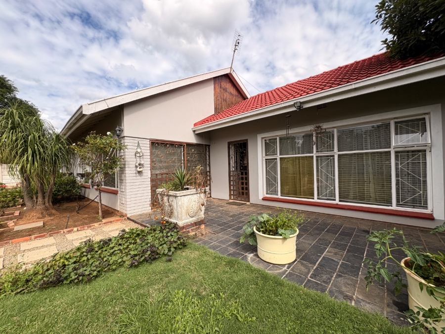 3 Bedroom Property for Sale in Flimieda North West